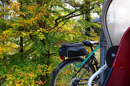 Radmitnahme in der Schwebebahn &ndash; (20.10.2018, S. Dassler &copy;&nbsp;VGN GmbH)